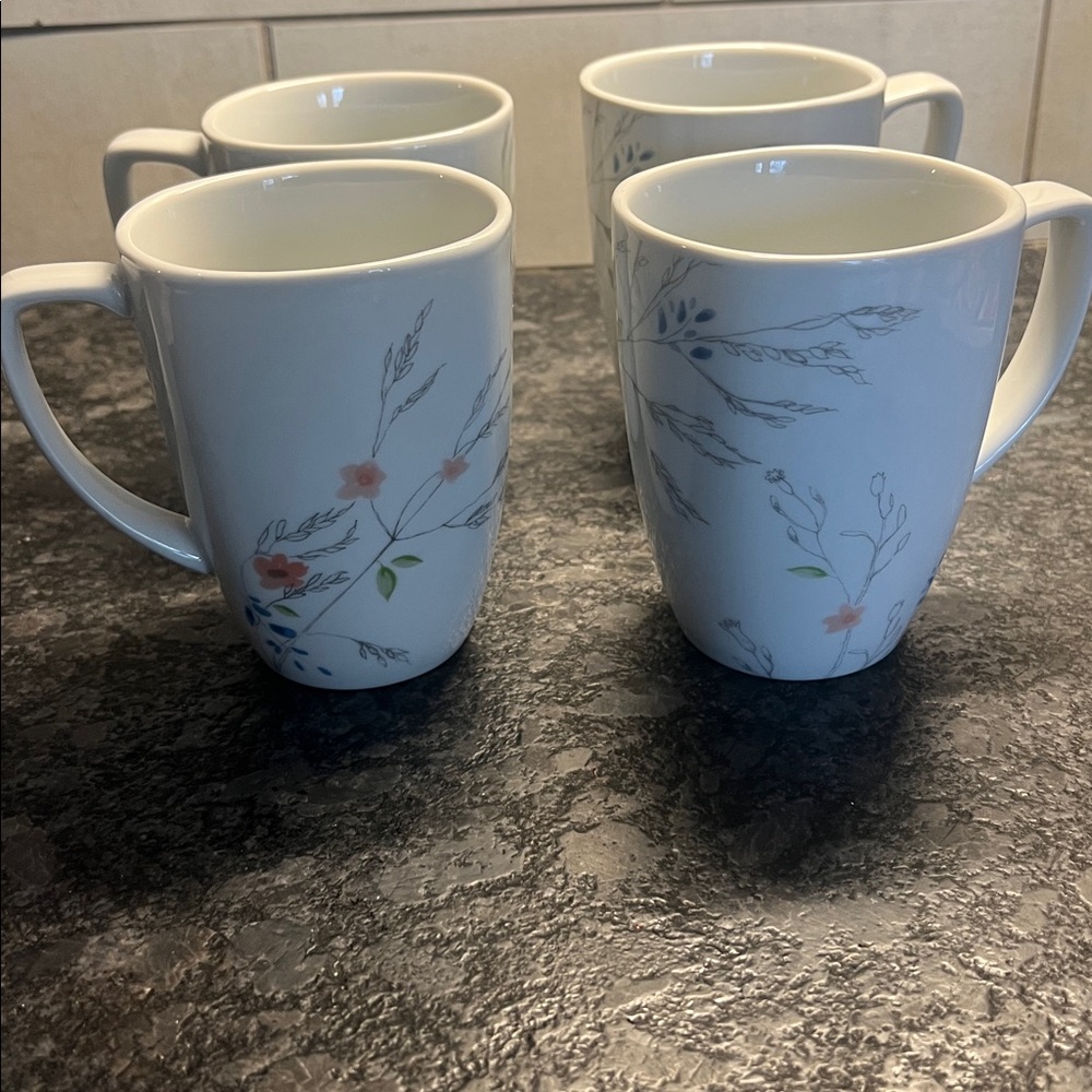 Corelle Coordinates ADLYN PATTERN Porcelain. Discontinued pattern. Set of 4